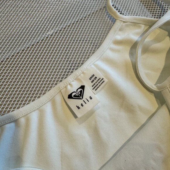 Roxy x Kelia Crop Top - Picture 4 of 4